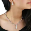 Collier boucles d'oreilles ensemble femmes deux pièces de luxe Super étincelant Zircon oreillette pendentif mariée robe de mariée Banquet accessoires