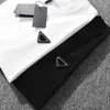 Herren-T-Shirt, Designer-Hemd, Herren-T-Shirt, Mann, schwarzes T-Shirt, Damen-Kleidung, T-Shirts, kurze Ärmel, Brust-Dreieck-Inlay-T-Shirts, Größe xxxl