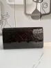 Portefeuilles de créateurs de mode enveloppe de luxe sacs à main hommes femmes portefeuille en cuir verni en relief fleur lettre longue porte-carte mince argent pochette avec boîte en gros