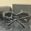 Lunettes de soleil de styliste classiques pour femmes, lettres miroir, jambe incrustée de diamants, protection UV, lunettes polarisées, cadeau avec boîte, bon soleil