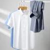 Erkek Elbise Gömlek 2023 Yaz Kısa Kollu Elastik Erkek Formal Katı Düzenli Uyum İşi Ön cep Streç kalitesi olmadan