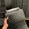 2023-weiche, plissierte Lammfell-Münztaschen, Hardware-Kette, doppelte Klappentasche, Geldbörsen, gesteppte Diamant-Designer-Tragetasche, luxuriöse klassische Handtasche, Damen-Geldbörsen, 26 x 13 cm