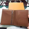 En högkvalitativ Cassandre Flap Luxury Men Womens Wallet Designer Purse Cardholder Purses Designer Woman Handbag Mens Plånböcker