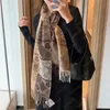 Kadınlar için Sıcak Tasarımcı Eşarp Kaşmir Lüks Eşarplar Erkek Moda Yün Peşmina Klasik Tam Geometrik Şal Kış Uzun Eşarplar