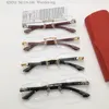 Neue verkaufende klare kleine Linse quadratischer randloser Rahmen Holzbügel optische Brille Männer und Frauen Business-Stil Brillen 0287O