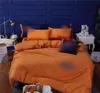 Lüks Tasarımcı Taşıma Nakış Yatağı Yorgan Seti Tabela Yatak Evi Tekstil 4 Parça Set Noel Aile Hediye Yatak Seti