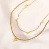 Trèfle à quatre feuilles de luxe Chaînes Collier Charme Amour Cadeaux Collier Classique Nouveau 2023 Bijoux Été Mariage Voyage Collier Douche Non Fade Bijoux de haute qualité