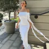 Casual Dresses Women 2023 Summer Dress Product Fashion Personlighet Sexig en axel Fold Asymmetric Tassel White Slim Fit grossist