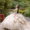 Светло -шампанское сладкое 16 Quinceanera Dress с плечевых аппликаций с блестками хрустальные цветы