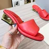 New Lady Sandals in Spring and Summer Cuir Slippers Slippers One-Line Holiday High High Talons Madies Slippers Leisure Cuir souple et Bottom sans glissement 42 Femme Femme