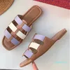 2023 Designer strip Vierkante kop Slides slippers Womens lederen outdoor Eenvoudige Retro Open tenen Sandalen ladys zachte Platte flip-flops