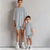 Family Matching Outfits Mommy and Me Cotton Kids Girls Oversize Short Sleeve TShirt Top Leggins 2pcs Summer Clothes 230728