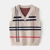 Pullover Ragazzi Cardigan Cappotto per bambini 26Y Neonati maschi Vestiti per bambina Cute Stripe Cotton Knitting Fashion Bambini 3 colori Maglione 230728