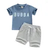 Kledingsets Schattig 2-delig Babyjongens Zomeroutfit Gestreept T-shirt met korte mouwen, zak en korte broek met elastische taille Set van RUIBBWAN