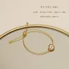 Charmarmband Trendiga emaljfärg Daisy Shape Women's Retro Alloy Gold Justerbar armband Kvinnliga smycken gåvor