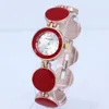 Montres-bracelets Marque De Mode Conception Ronde Dame Femmes Fille Montres Bracelet En Alliage D'argent Quartz Cristal Diamants Montre-Bracelet O26