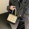 Factory wholesale ladies shoulder bags 3 colors this year's popular shiny diamond dress handbag metal alloy pearl handbags buckle foreign chain bag 28209#