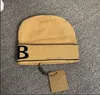 Designe Berberry Hat 2023 Automne et Hiver Nouveau Réseau Rouge Même Lettre Chaud b Maison Broderie Tricoté pour Hommes et Femmes Couple Chapeau en Laine AAA