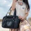 Ryggsäckar japanska lolita hjärta jk skol uniform väskor mode kvinnor pu läder kvinnor student pu handväska cosplay anime axelväska 230729
