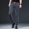 Jeans Masculino Cinza Escuro Roupas Masculinas Magras e Diretas Calças de Escritório Elásticas Confortáveis Simples Calças Masculinas Denim 230729