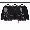 Chandails pour hommes Cardigan en laine Mastermind Dos Crâne Imprimé Col en V Pull à simple boutonnage lâche et pull pour femme 230728