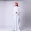 Мужчины абая Саудовская Аравия Традиционная мусульманская длинная одежда Джабба Тобе -арабское блузковое платье Исламская одежда257K