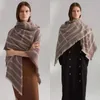 Cachecóis Quentes Cachecol Feminino Geométrico Quadrado Engrossado Grande Poncho Capa Pashmina Cobertor Xaile Envoltório Feminino Luxo Foulard 230729