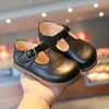 Dress Shoes Kids T Strap Shoes Fretwork Platform Girls Princess Shoes Buckle Mary Janes Boys Shoes Baby Children Leather Shoes Black Brown 230729