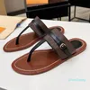 2023-New Spring and Summer Ladies Flat Sandal Temperament Classic Fashion Net Red Star Recommended Versatile Dress Clip on Sandals Famous Designer Women