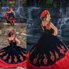 2023 Bescheiden 2-delige Quinceanera Jurken Homecoming Fluwelen Tule Afneembare Onderrok Bloemen Appliqué Sweetheart Hi Low Gala Forma285o