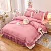 Conjuntos de cama 4 pçs conjunto de colcha de cama de casal lençol colcha queen size edredons capa de linho edredom cama com fronhas luxo rosa 230728