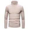 Men s tröjor Autumn and Winter Turtleneck tröja manlig koreansk version avslappnad alla matchar stickad bottentröja 230728