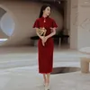 Abbigliamento etnico Rosso Cheongsam Donne cinesi Pizzo Qipao Lungo Quipao Asia Tradizionale Clostume Abiti da sera per la festa nuziale