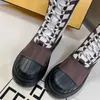 2023 Buty Najnowsze pół buty Designer Cowskin Splated Tkanina Women Buty koronkowe okrągłe palce u nogi dwa