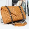 Populära designer kvinnors handväskor Purses Caviar Bag läder axel crossbody väskor handväska handväska plånböcker koppling metall logotyp rutmönster damkedja messenger 385