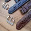Vakningspart Watchband Handgjorda äkta läderklockor med stift spänne fit pam klocka i 24mm svartbrun blå män klockor294f