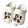 Ayakkabı Parçaları Aksesuarlar 100 PCS Kara Büyü Kızlar Tıkıklar için Dekorasyon Buckcle Bileklik Bileklik Düğmeleri Hediye Kadınlar Dro Serisi Rastgele