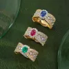 Vrouwen Luxe designer ring Italiaans weven snijwerk goud proces simulatie duif gekleurde edelsteen ring hol goud roos rood blauw groen diamant open ring 1585