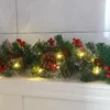 Decoratieve bloemen Kerstslinger werkt op batterijen met verlichting Prelit Greenery Outdoor verlicht grenen