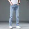 Herenjeans Eenvoudige Vrijetijdszaken Mannen Hoge Kwaliteit Stretch Lichtblauw Denim Mode Geplooide Retro Pocket Skinny Broek Broek 28-40