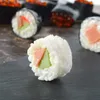 Dekorativa blommor Fake Food Simulation of Japanese Seaweed Sushi Triangle Rice Ball Model Cuisine Decoration Shooting Props