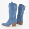 Stivali Vintage Denim Blue Stivali da cowboy Donna Punta a punta ricamata con tacco quadrato Stivali western a metà polpaccio Scarpe 230729