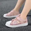 Chaussures décontractées d'été pour filles sandales nouvelle semelle souple baskets respirantes pour enfants rose bleu mode conseil formateurs chaussures de plage