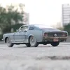 Diecast 1 24 Ford Mustang GT Modifierad 1967 Gör Old Simulation Alloy Car Model Gift Display Mini Toys Ornaments Souvenir268k