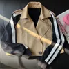 Lee06 Women's Jacket Autumn Luxury Designer Tryck Kort Lapel Långärmad lapptäcke Single Breasted Hit Color Casual Coat Kvinnkläder