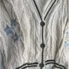 女性のセーター秋のテイテイの女性スター刺繍カーディガンlor vネックニットセーターファッションウォームスウィフベージュホリデー
