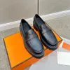 Mode klassische Loafers Slip-on-Schuhe Luxus Designer Kleid Schuhe Frauen lässig schwarze Lederschuhe Plattform Loafers Freizeitschuhe Bootsschuhe
