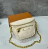 Bombag Cross Body Table Torby Temperament Bombagy Fanny Pack Bum Expossing Flowers Słynący miękki skórzany luksusowe torby Torby seryjne Data kod koszu koszulki 104378