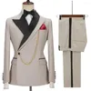 Abiti da uomo Giallo Uomo Ultimo design Risvolto One Button Casual Slim Abito da uomo Business Wedding Groom Elegante 2 pezzi Blazer Pants