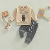 Kläder sätter Citgeett Autumn Toddler Baby Boy Clothes Set Långärmningsbrev Tryck Sweatshirt Solid färgbyxor Fickor Fall Suit 230731